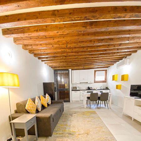 Isa Lovely Home In Veneza Exterior foto